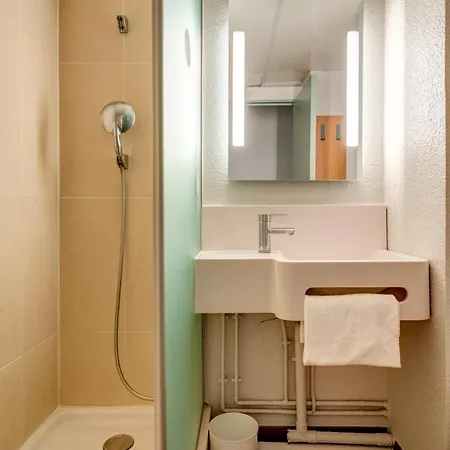 Orly Aéroport 2 étoiles Rungis