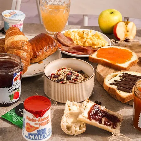 Orly Aéroport 2 étoiles 2*